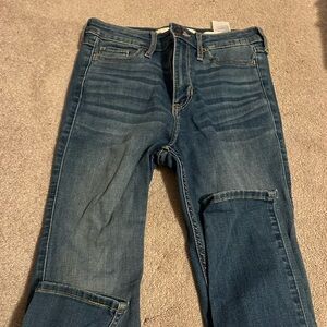 dark wash hollister jeans